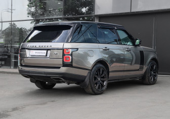 Подержанный автомобиль Land Rover Range Rover 2019 года (5 фото)