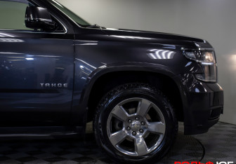 Подержанный автомобиль Chevrolet Tahoe 2016 года (24 фото)