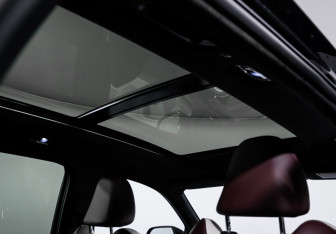 Подержанный автомобиль Geely Monjaro 2023 года (17 фото)