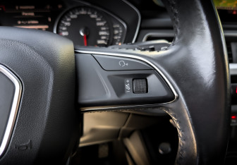 Подержанный автомобиль Audi A4 Wagon 2018 года (26 фото)
