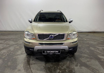 Подержанный автомобиль Volvo XC90 2008 года (2 фото)