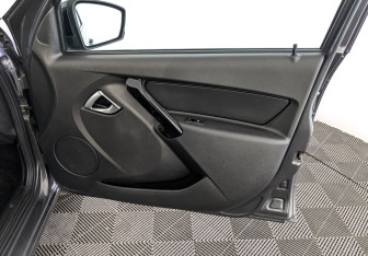 Подержанный автомобиль LADA (ВАЗ) Granta Liftback 2024 года (25 фото)