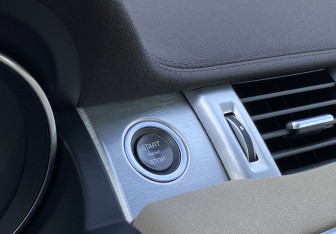 Подержанный автомобиль Land Rover Range Rover Evoque 2012 года (16 фото)