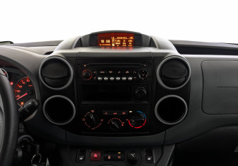 Подержанный автомобиль Citroen Berlingo 2021 года (17 фото)