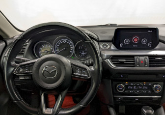 Подержанный автомобиль Mazda 6 Sedan 2017 года (21 фото)