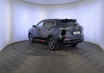 Подержанный автомобиль Changan UNI-S 2024 года (7 фото)