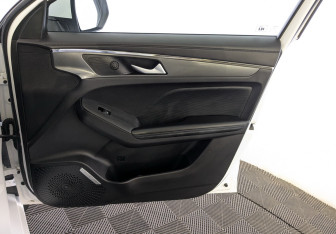 Подержанный автомобиль Haval Jolion 2022 года (23 фото)