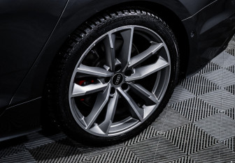 Подержанный автомобиль Audi A5 Liftback 2022 года (15 фото)