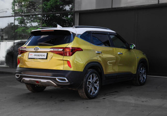 Подержанный автомобиль Kia Seltos 2020 года (4 фото)