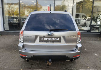 Подержанный автомобиль Subaru Forester Suv 2009 года (7 фото)