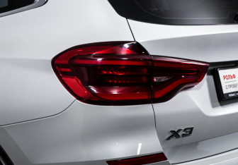 Подержанный автомобиль BMW X3 2021 года (17 фото)