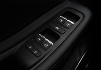 Подержанный автомобиль Omoda S5 2024 года (15 фото)