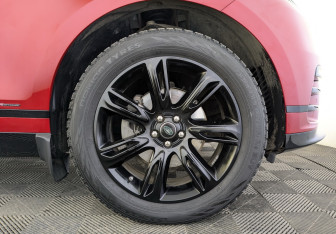 Подержанный автомобиль Land Rover Range Rover Velar 2019 года (18 фото)