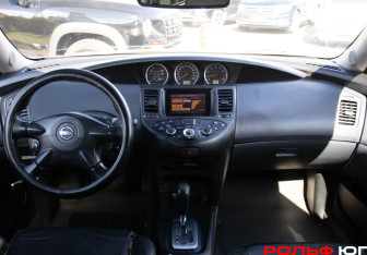Подержанный автомобиль Nissan Primera Sedan 2003 года (11 фото)
