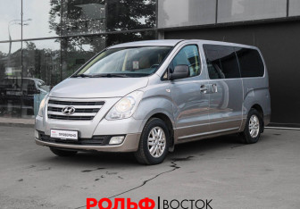 Подержанный автомобиль Hyundai H-1 2016 года (1 фото)