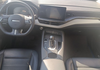 Подержанный автомобиль Haval F7x 2024 года (10 фото)