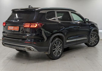 Подержанный автомобиль Chery Tiggo 8 Pro 2022 года (5 фото)