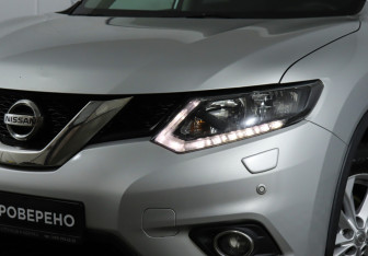 Подержанный автомобиль Nissan X-Trail 2015 года (21 фото)