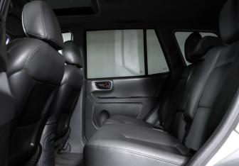 Подержанный автомобиль Hyundai Santa Fe 2002 года (12 фото)