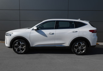 Подержанный автомобиль Haval F7 2021 года (8 фото)