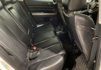 Подержанный автомобиль Mazda CX-7 2011 года (11 фото)