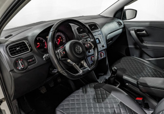 Подержанный автомобиль Volkswagen Polo Sedan 2020 года (15 фото)