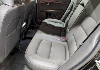 Подержанный автомобиль Volvo XC70 2014 года (16 фото)