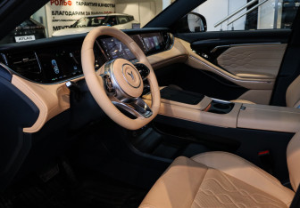 Подержанный автомобиль Voyah Free 2025 года (15 фото)