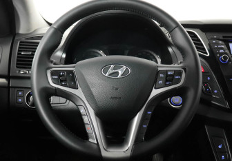 Подержанный автомобиль Hyundai i40 Wagon 2013 года (9 фото)