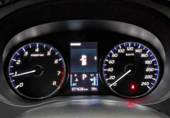 Подержанный автомобиль Mitsubishi Outlander 2019 года (16 фото)