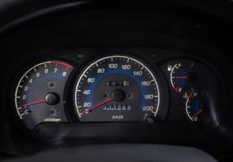 Подержанный автомобиль Hyundai Accent Sedan 2004 года (12 фото)