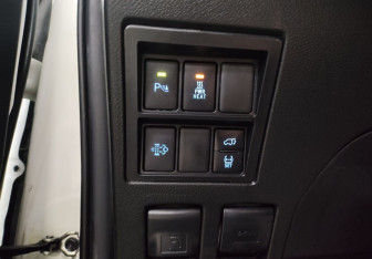 Подержанный автомобиль Toyota Fortuner 2020 года (18 фото)