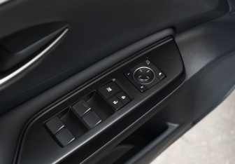 Подержанный автомобиль Lexus ES 2018 года (19 фото)
