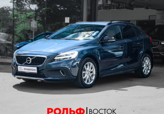 Подержанный автомобиль Volvo V40 Cross Country 2019 года (1 фото)