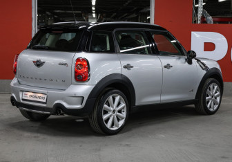 Подержанный автомобиль MINI Countryman 2013 года (5 фото)