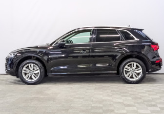 Подержанный автомобиль Audi Q5 2020 года (8 фото)