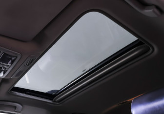 Подержанный автомобиль Nissan Pathfinder 2011 года (17 фото)