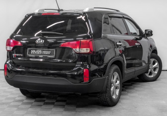 Подержанный автомобиль Kia Sorento 2020 года (6 фото)