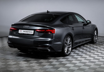 Подержанный автомобиль Audi A5 Liftback 2022 года (5 фото)
