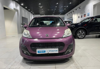 Подержанный автомобиль Peugeot 107 2012 года (2 фото)