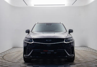 Подержанный автомобиль Geely Tugella 2022 года (2 фото)
