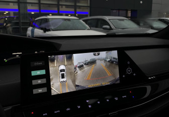 Подержанный автомобиль Changan UNI-K 2023 года (17 фото)