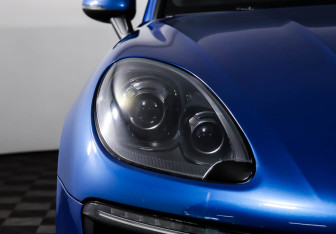 Подержанный автомобиль Porsche Macan 2014 года (59 фото)