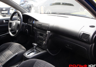 Подержанный автомобиль Volkswagen Passat Wagon 2002 года (7 фото)