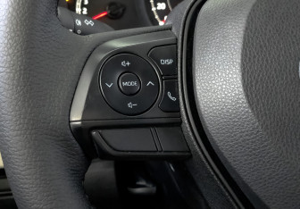 Подержанный автомобиль Toyota Corolla Sedan 2022 года (27 фото)