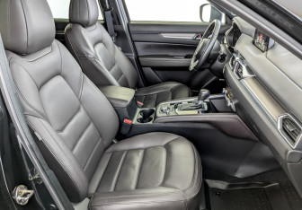 Подержанный автомобиль Mazda CX-5 2019 года (25 фото)