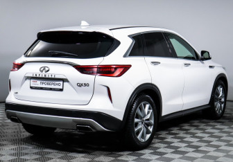 Подержанный автомобиль Infiniti QX50 2019 года (5 фото)