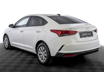 Подержанный автомобиль Hyundai Solaris Sedan 2021 года (7 фото)