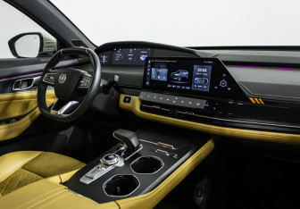 Подержанный автомобиль Changan UNI-K 2024 года (9 фото)