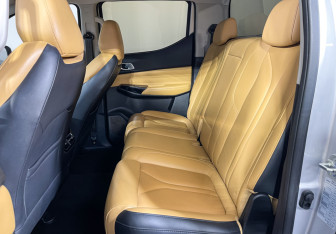 Подержанный автомобиль Changan Hunter Plus 2023 года (10 фото)